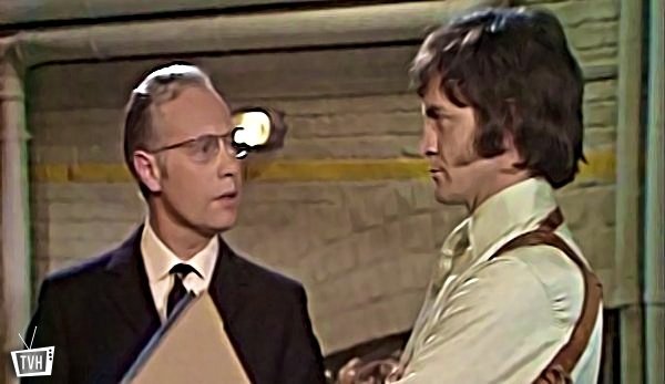 Snell and Cross in 'Callan'