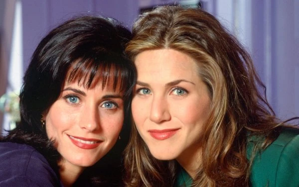 Monica and Rachel - Friends